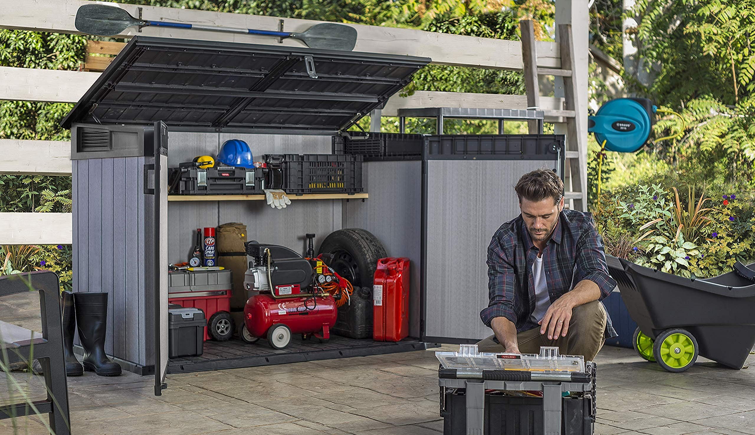 Keter Store It Out Grande Outdoor Plastic Garden Storage Shed, Grey and Black, 190 x 109 x 132 cm